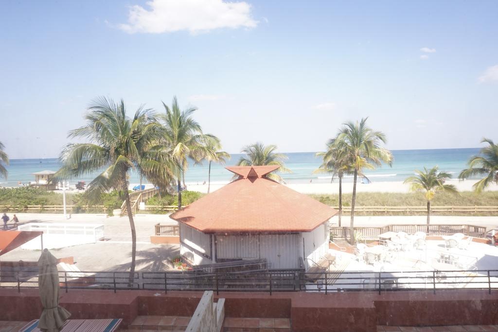 Design Suites Hollywood Beach Resort Exterior photo